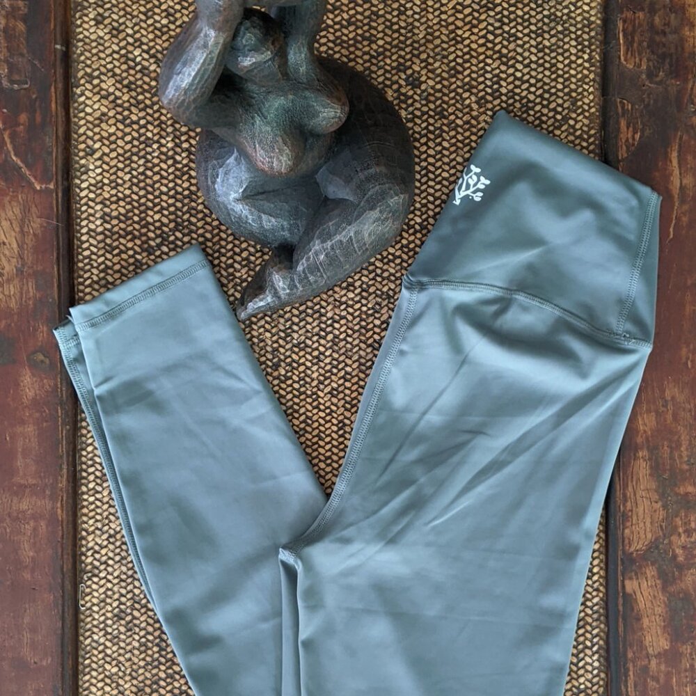 Magnolia Athletica FitLift High Waist Leggings Foot Strap JADE NEW